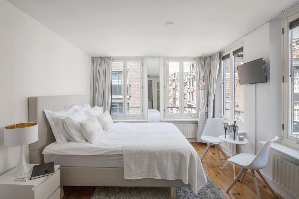 Jordaan Suite Bed And Bubbles Amesterdão Quarto foto